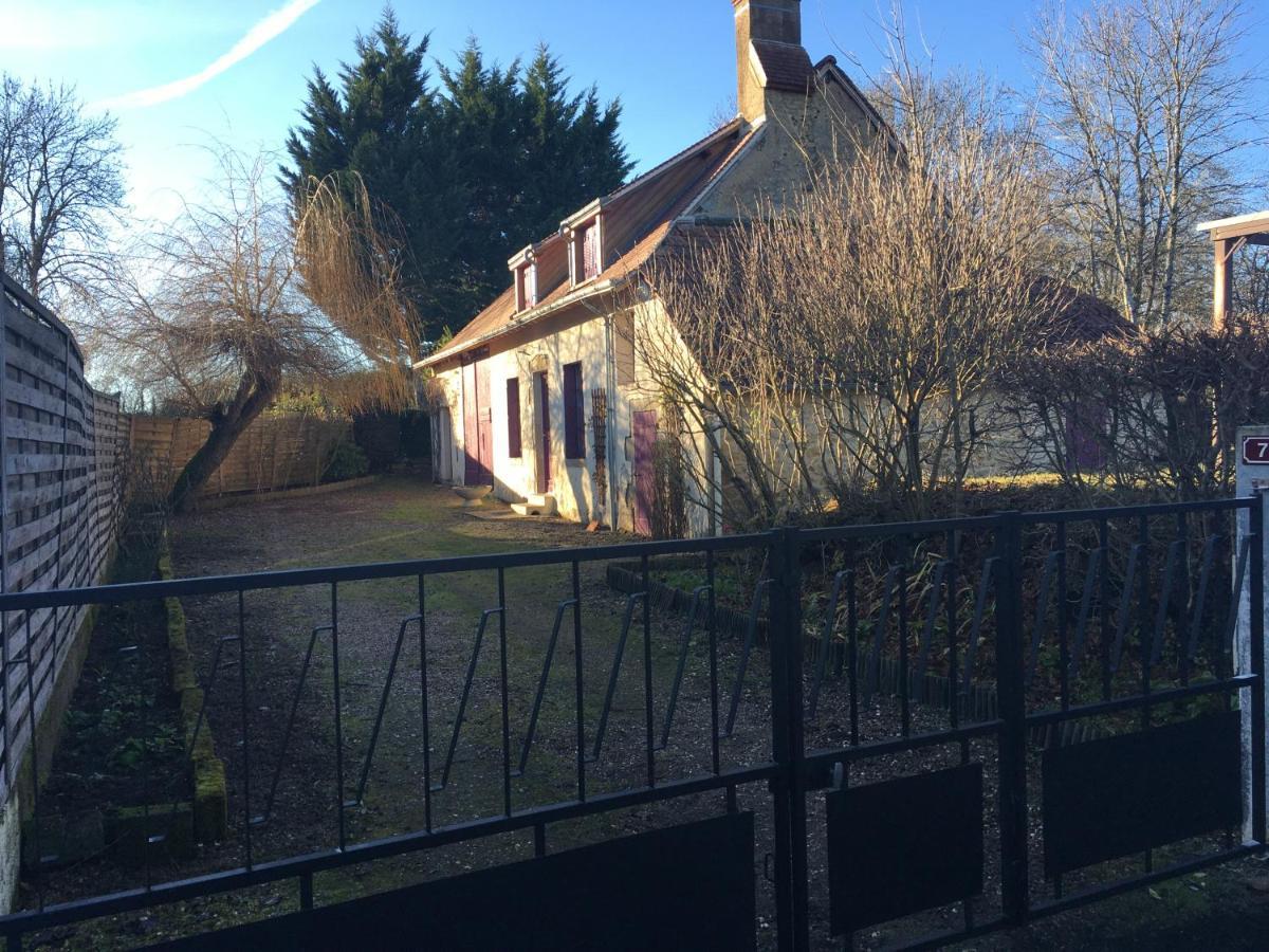 Gite Les Tazons - Pays De George Sand Montipouret Exterior photo
